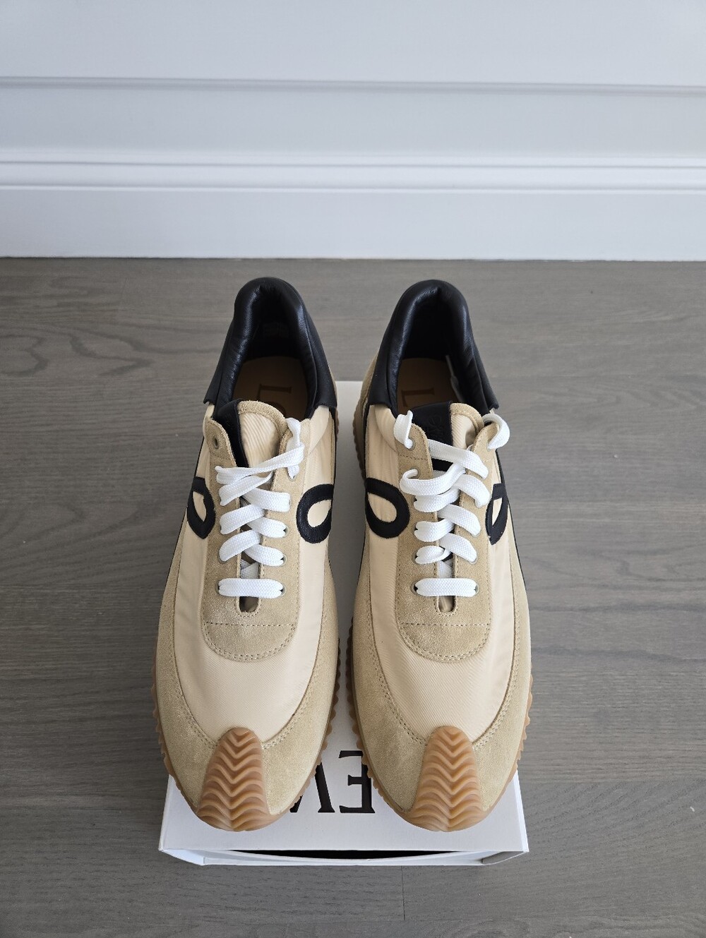 $890 LOEWE Flow Runner 2.0 Suede Nylon Sneakers Beige EU 45 US 12 BNIB - Picture 9 of 15